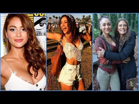 Lindsey Morgan - Rare Photos | Family | Lifestyle | Friends