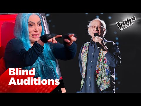 Claudio il ragazzo della Via Gluck canta “Mi manchi” di Leali | The Voice Senior Blind Auditions