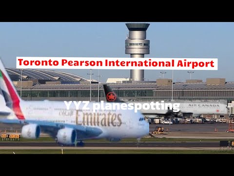 YYZ Planespotting with the King of the Sky Airbus A380 #toronto #canada #yyz