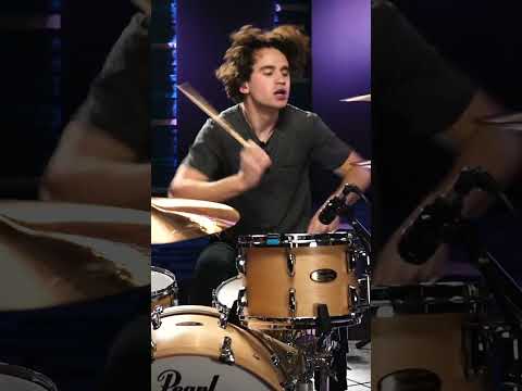 Brandon Pertzborn Teaches You "The Kids Aren't Alright" #drumeo #theoffspring