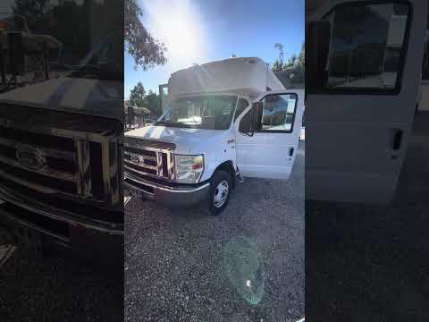 2016 Ford e350 Mobile Grooming Mini Bus for Sale in Los Angeles