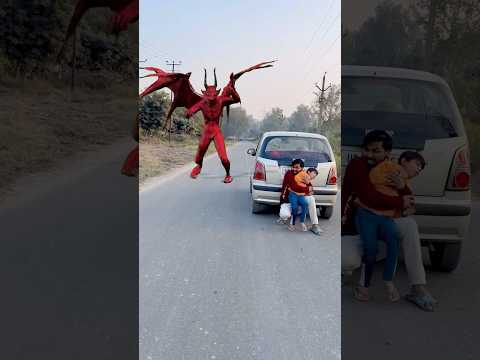 Dinosaur ne puru par Attack Kr diya #jurassicworld #comedy #youtubeshorts #chunnumunnuvines #shorts