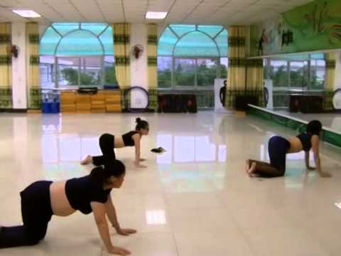 LỚP TẬP YOGA HỒNG VẬN  bai 1