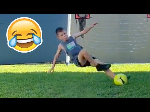 FUNNY FOOTBALL FAILS, SKILLS & GOALS #32