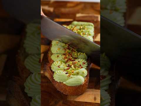 Whipped Avocado & Ricotta Toast