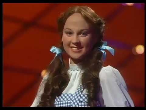 Stars in Their Eyes Series 5 1994 Episode 6