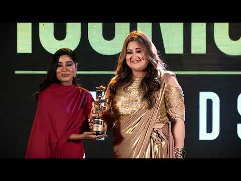 Shilpa Rao winning Best Singer - Female at  Iconic Gold Awards 2025 for Mere Mehboob Vicky Vidya Ka