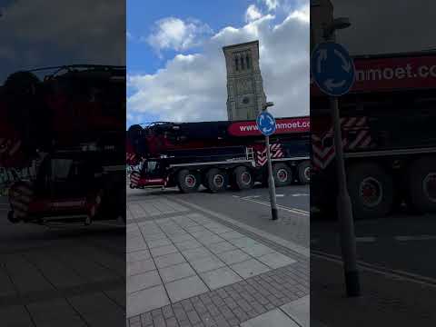 Crane blocks road 🛣️ n Darlington #shortsvideo #cranefail #crane #roadblocked #Darlington ​⁠