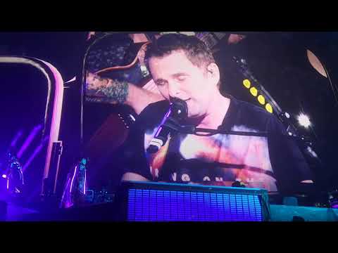 Muse - Dig Down + Madness (live in Moscow 15.06.2019)