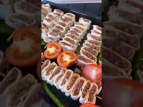 İftar menüsü Yufkadan beyti kebabı, tarhana çorbası, salata