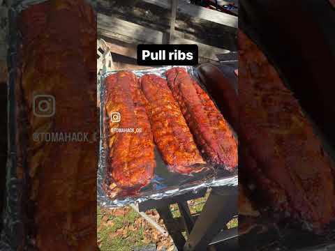 Smoking baby back ribs with applewood. #smokingmeat #babybackribs #applewood #delicious