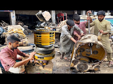 Expert Mechanic Found Major Fault in Few Seconds incredible Skills For Restoration Transmission Gear