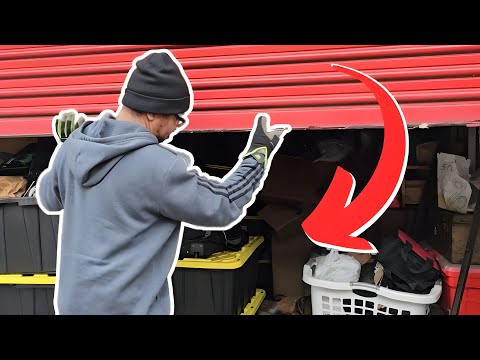 Man Abandons Unit After 9 Years! I Bought An Abandoned Storage Unit!