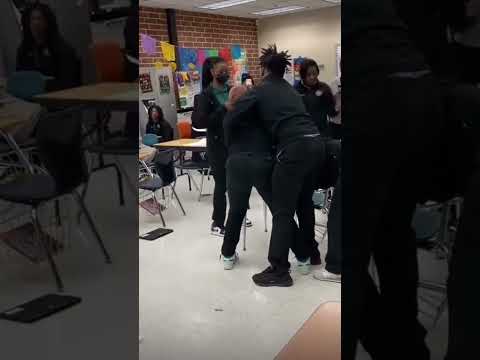 School Fights #school #fight #boxing #viralvideo #shorts #fighting #school #fyp #viralvideo #foryou