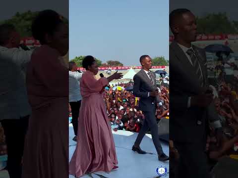 Mapokezi ya watu wa shinyanga kwa zabron singers