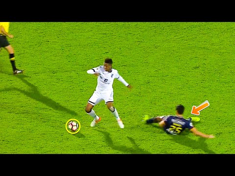 This Is Why Defenders DON'T PRESS Bongani Zungu