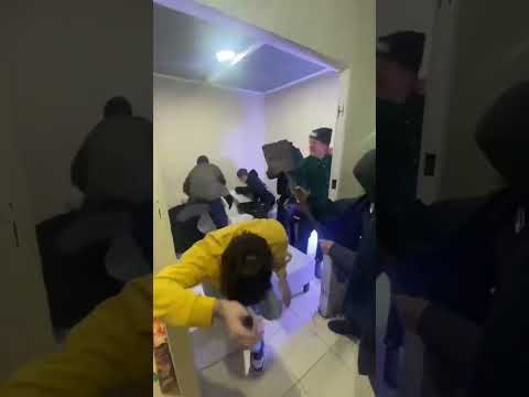 INCREIBLE REACCION DE LA BANDA POST MORTEM ANTE SORPRENDENTE SUCESO EN EL CAMERIN 😱😱😱