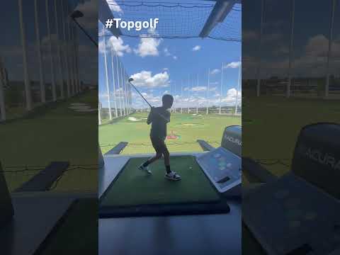 First time golfing #topgolf