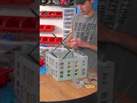 A Flood Proof LEGO Skyscraper | LEGO City Day 26