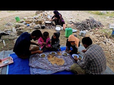 Mountain Honey Quest: Nomads’ Adventure to Harvest Nature’s Sweetness