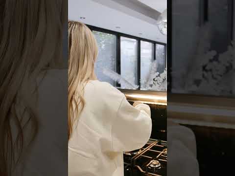 Wren Kitchens: Footballer Toni Duggan's AEG Appliances