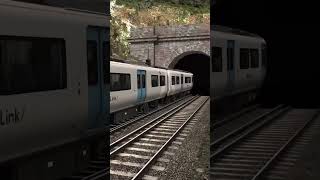 Train Sim World 3 Class 700 disappearing into the Tunnel #shorts