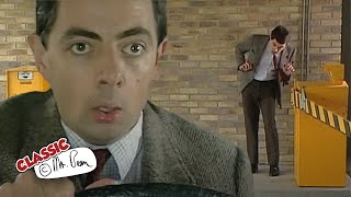 Mr Bean REFUSES To Pay! | Mr Bean Funny Clips | Classic Mr Bean