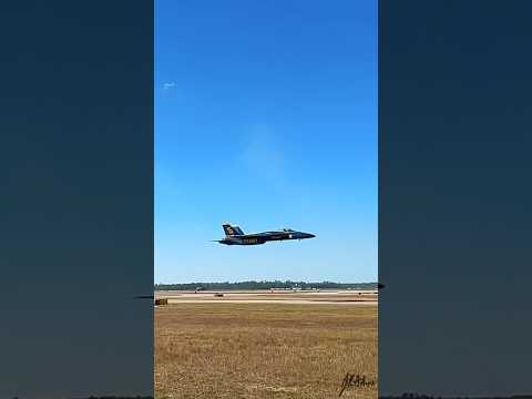 ALMOST breaking the sound barrier! Blue Angels close to a sonic boom 🔥🔥🔥 #shorts