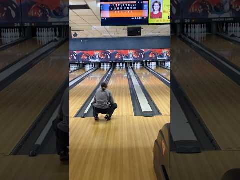 That is so bad #bowling #crazy #sports #ytshorts #fy  #shorts #funny #funnyvideo #wow #happy #yt