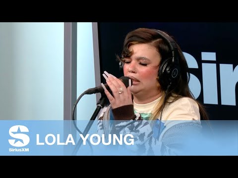 Lola Young — Messy [Live @ SiriusXM]