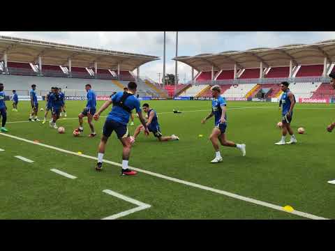 El América realiza el entrenamiento oficial en el Estadio Independencia