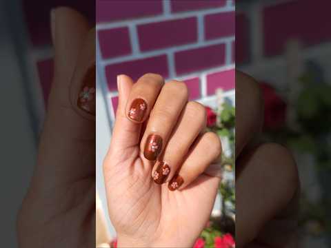 Easy NailArt Design at home 🏡😱 #shorts #viralshort #youtubeshorts #trending #nailart #easynailart