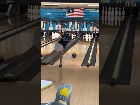 Love #bowling #sports #youtubeshorts #fun #trending #bella #love