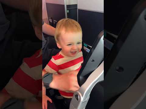 Our top tips for flying with toddlers!