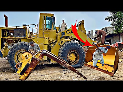 The Wheelloader Bucket Was Replaced by Removing The Crusher and Replacing it With a Stone Lifter