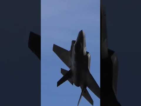 F35 FLYING AT US