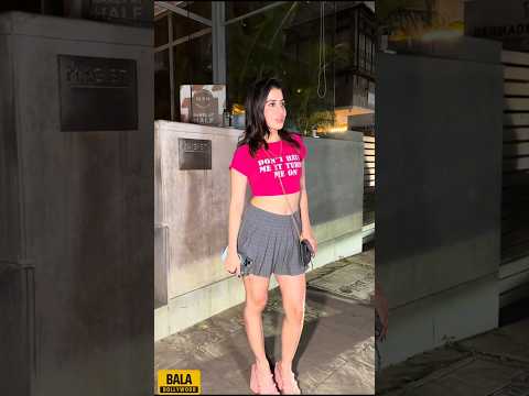 Uorfi Javed Spotted In Short Dress at Bandra #uorfijaved #shortsvideo