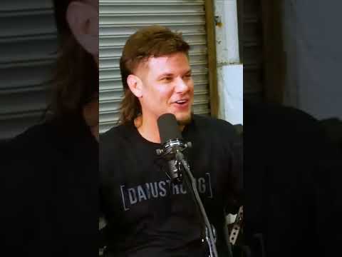 Theo Von & Dustin Poirier Talk About Spirit Airlines