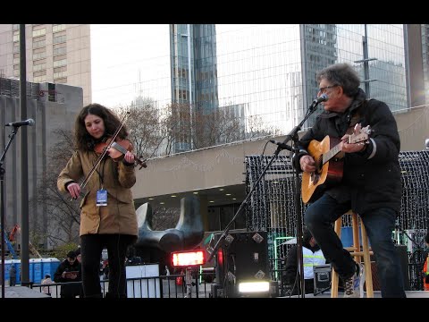 Alana & Leigh Cline at Cavalcade of Lights