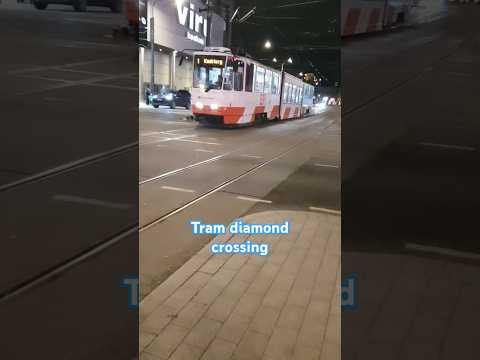 Tram diamond crossing