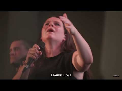 Beautiful One UPPERROOM Worship Moment Lindy Cofer Conant Elyssa Smith 07.24.22