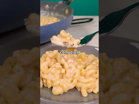 This WHITE CHEDDAR mac and cheese is like a piece of my childhood!