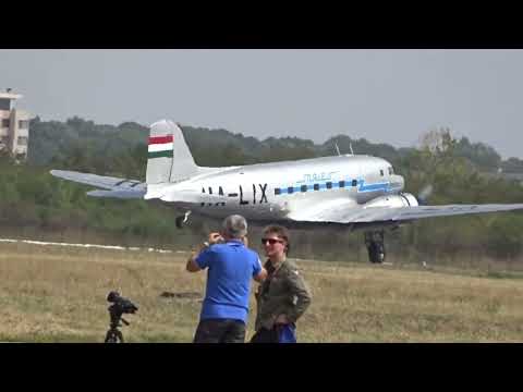 A very soft landing of the historic aircraft HA-LIX, Li-2T in Bucharest Banyasa Airport