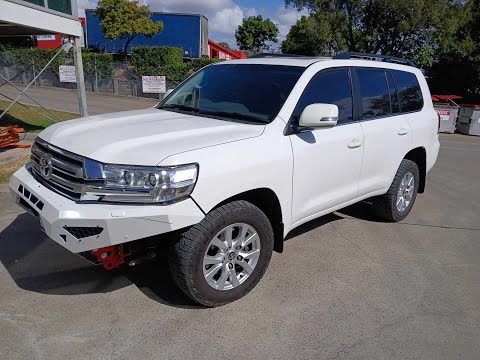 Machinery Auction - Lot 1: 2017 Toyota Landcruiser Wagon