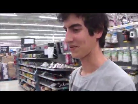 NATIONAL GEOGRAPHIC IN WALMART! (& Sk8board Fail)