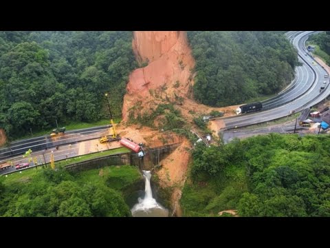 100 Moments Filmed Second Before Disaster !