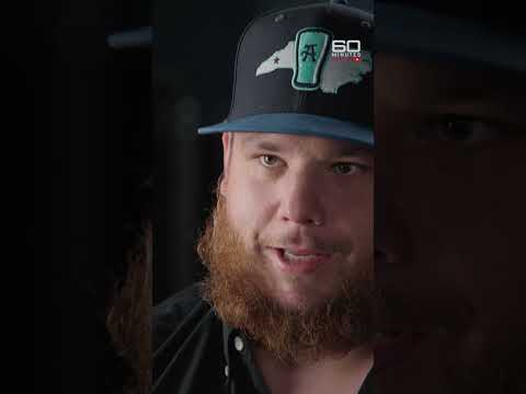 Luke Combs fangirls over Tracy Chapman | 60 Minutes Australia