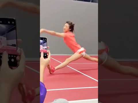 Chinese girl funny falling shorts #funny #trending #funnyshorts #comedy #shorts #short