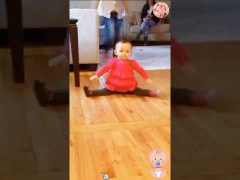 Baby walking style 😂😂 || baby funny walk || #cute #baby #shorts