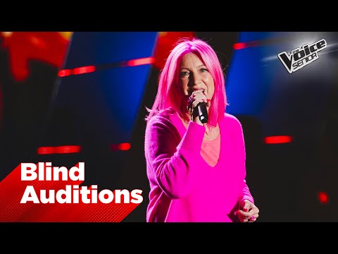 Claudia porta colore sul palco con “Brivido caldo” di Matia Bazar | The Voice Senior Blind Auditions